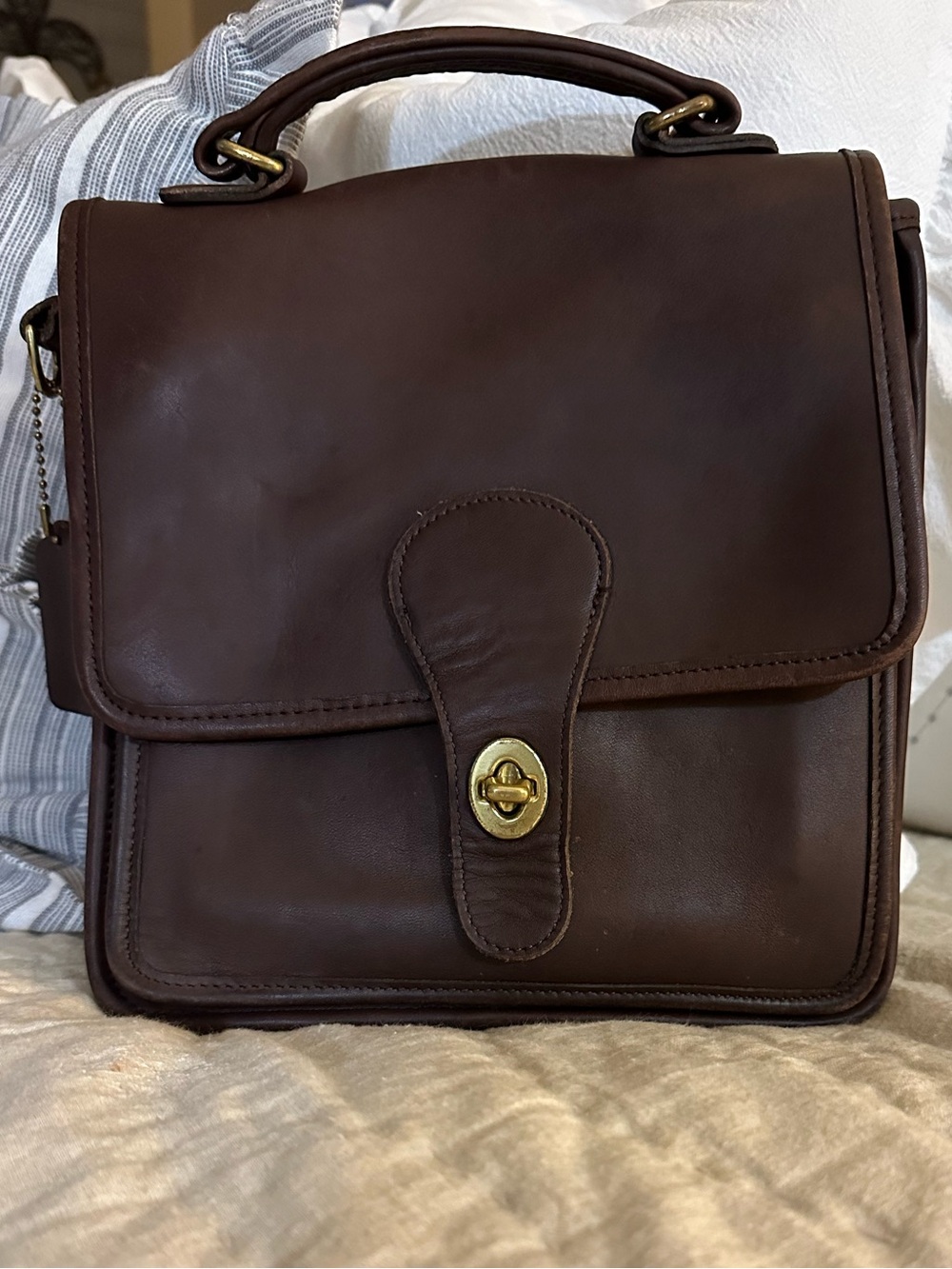 Coach Vintage Station Made in Costa Rica Mahogany
